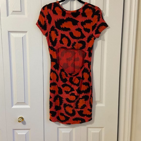 Topshop Leopard Print Cut-Out Back Dress (Size 8P) - Picture 6 of 12